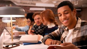 Hacia una Teoría Integradora del Aprendizaje Activo